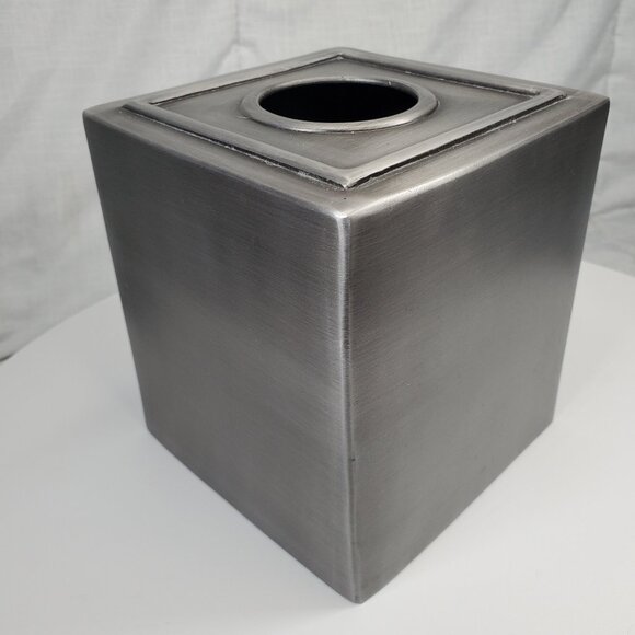 Grey Metalic Tissue Box Cover - Picture 1 of 5